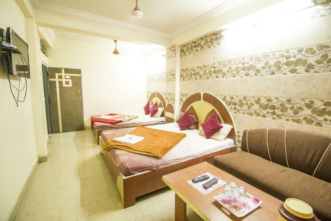 Hotel Gujarat Palace اوجاين المظهر الخارجي الصورة