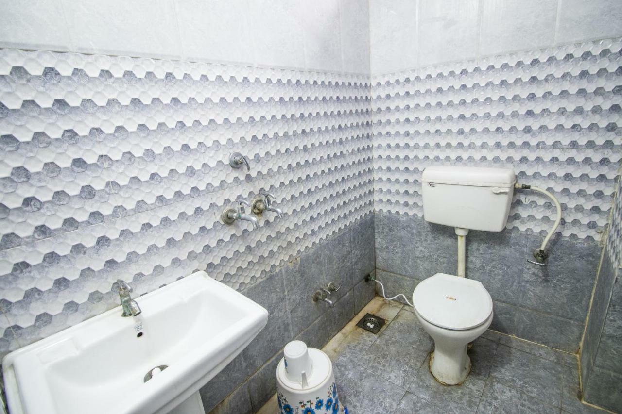 Hotel Gujarat Palace اوجاين المظهر الخارجي الصورة