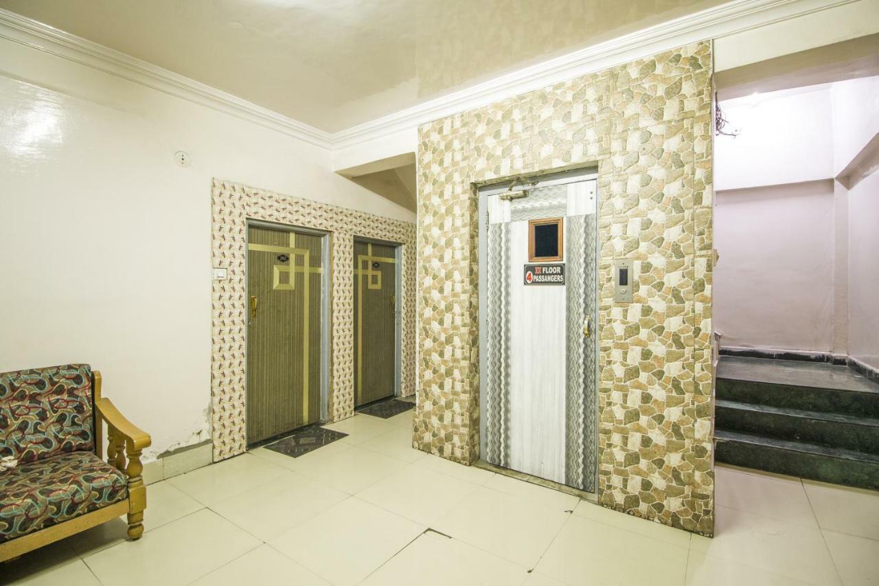 Hotel Gujarat Palace اوجاين المظهر الخارجي الصورة
