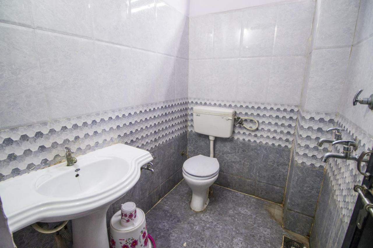 Hotel Gujarat Palace اوجاين المظهر الخارجي الصورة