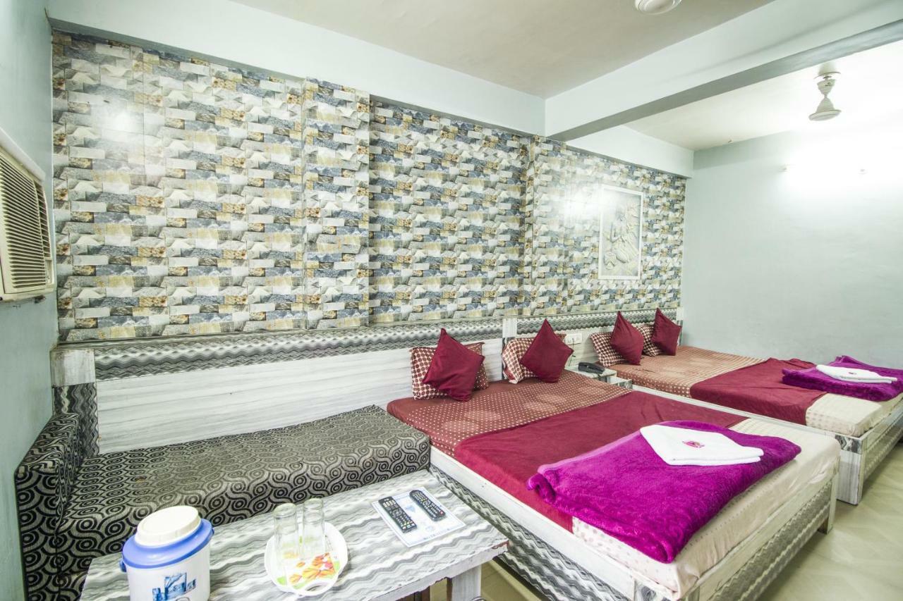 Hotel Gujarat Palace اوجاين المظهر الخارجي الصورة