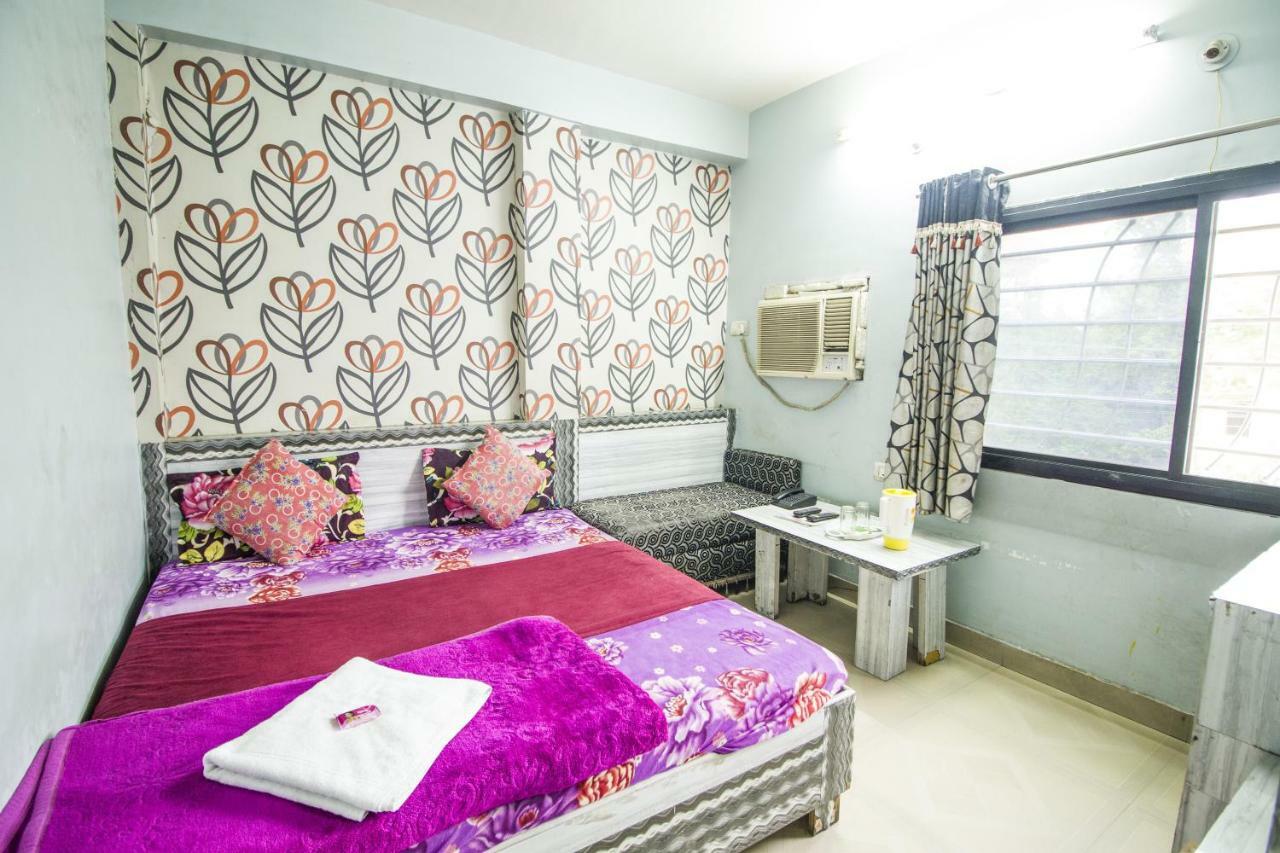 Hotel Gujarat Palace اوجاين المظهر الخارجي الصورة